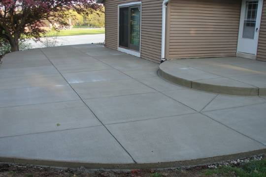 concrete patio contractors in Rockford